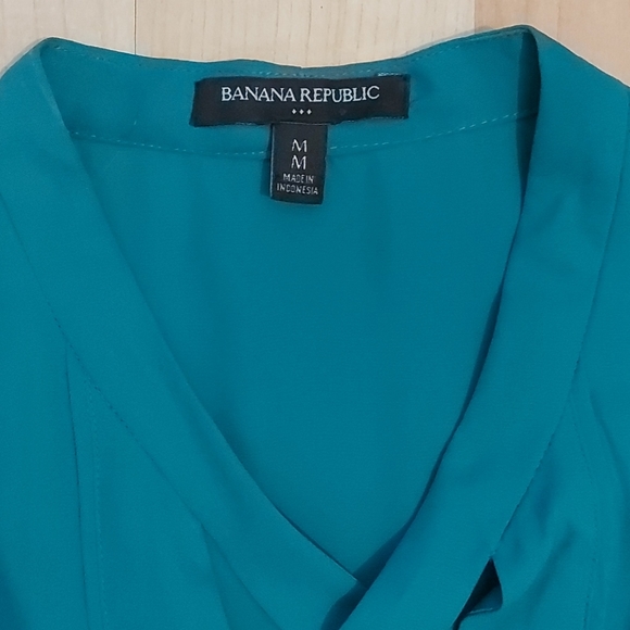 Banana Republic blouse (M) - Picture 3 of 3